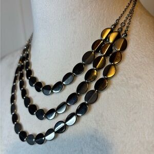 Silver accent necklace